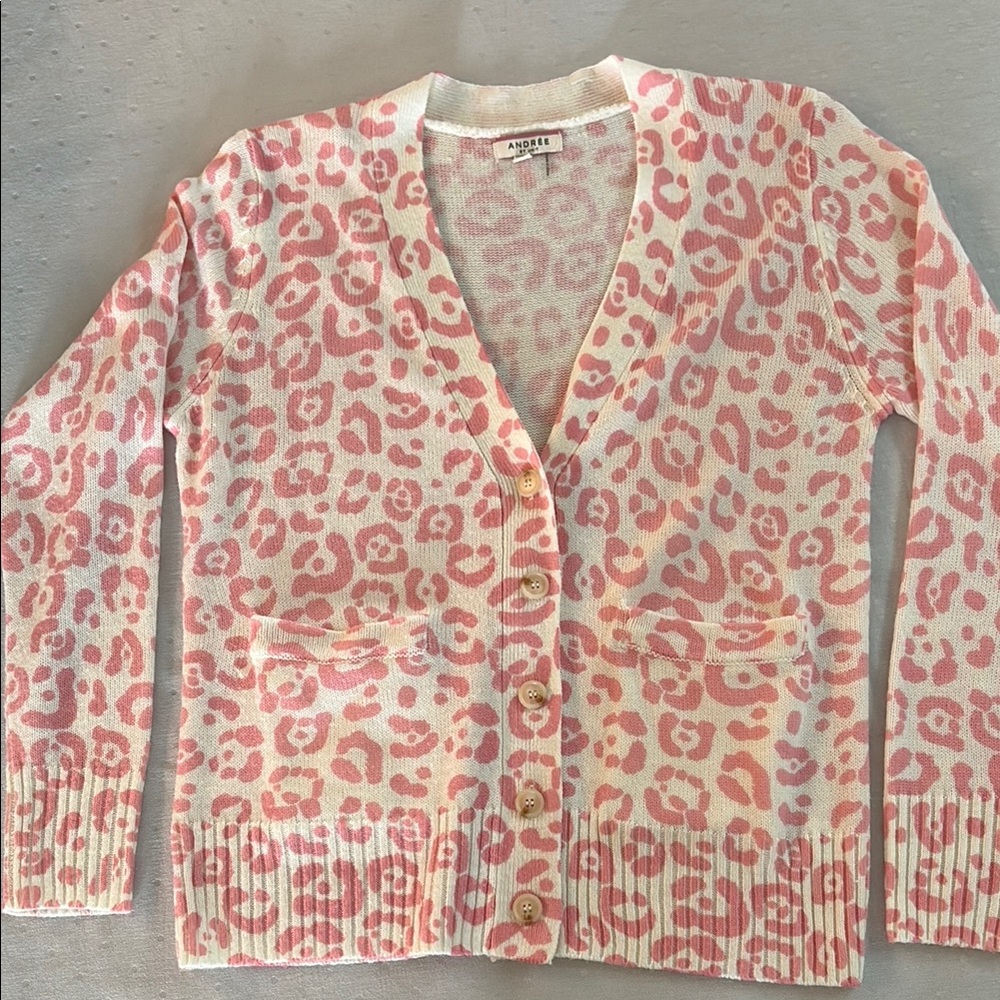 ANDREE BY UNIT Pink Leopard Cardigan Sweater